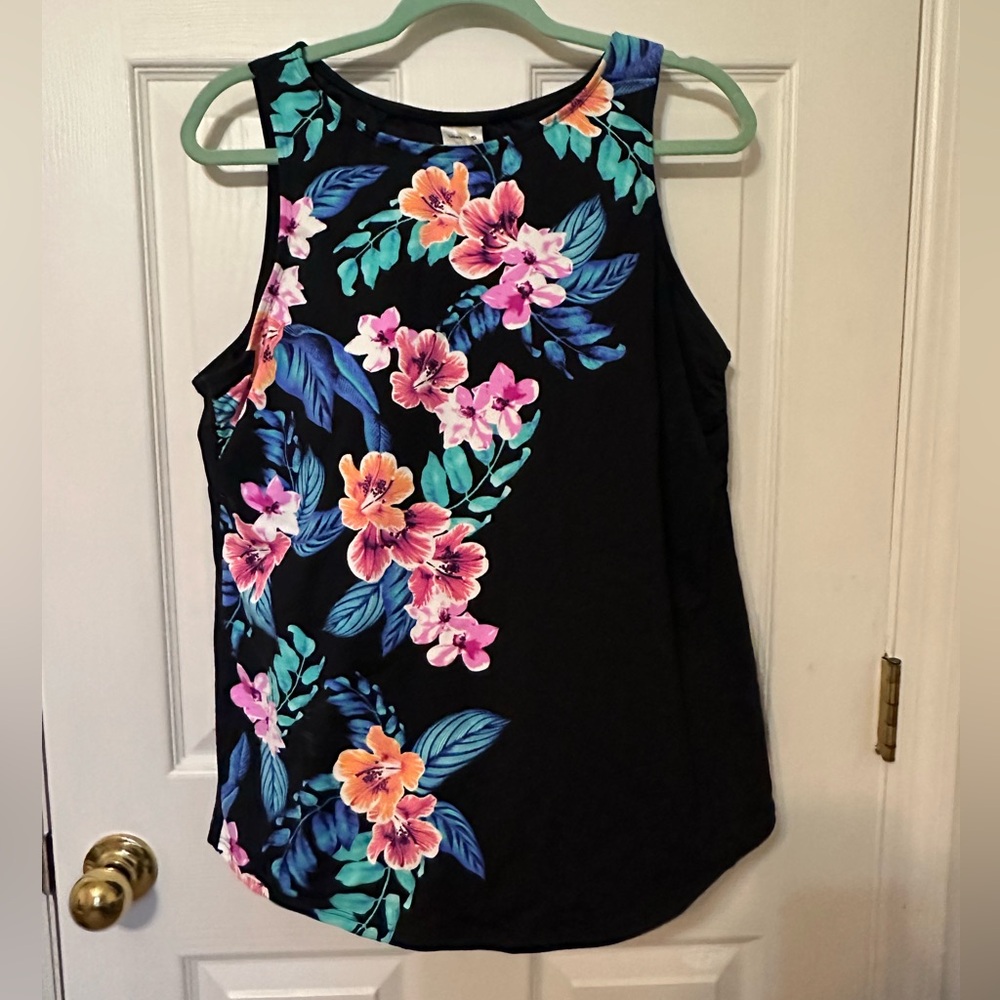 GUC Lands End floral tankini top